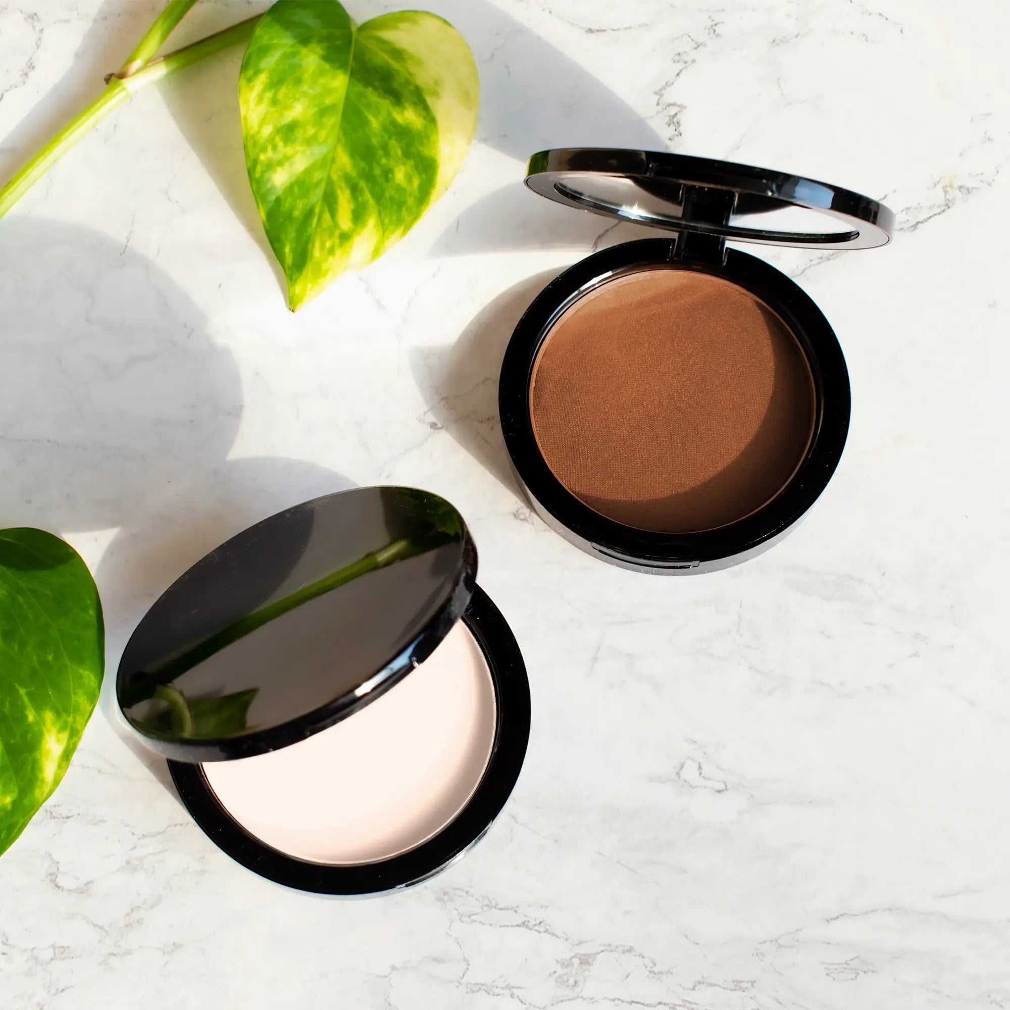Dual Blend Powder Foundation - French - Évienne